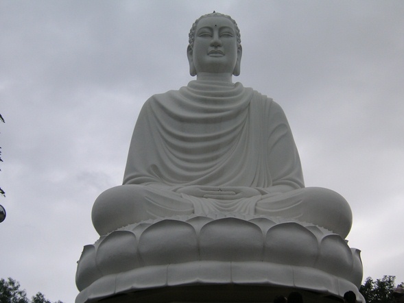 Сидячий Будда