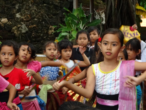 Дети Бали.