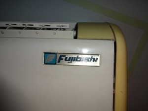 Помесь Fujifilm и Mitsubishi?