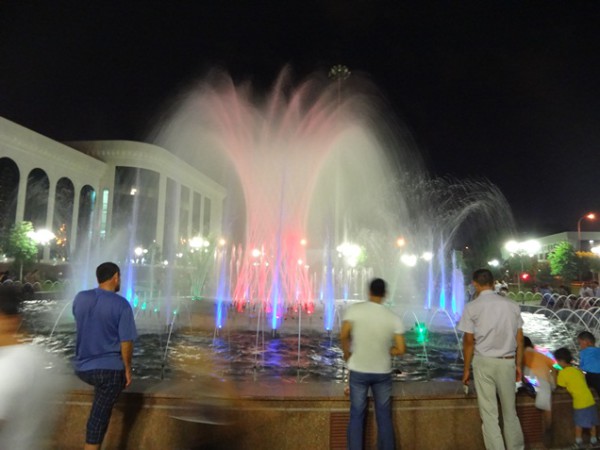 Ташкент. Поющие фонтаны!